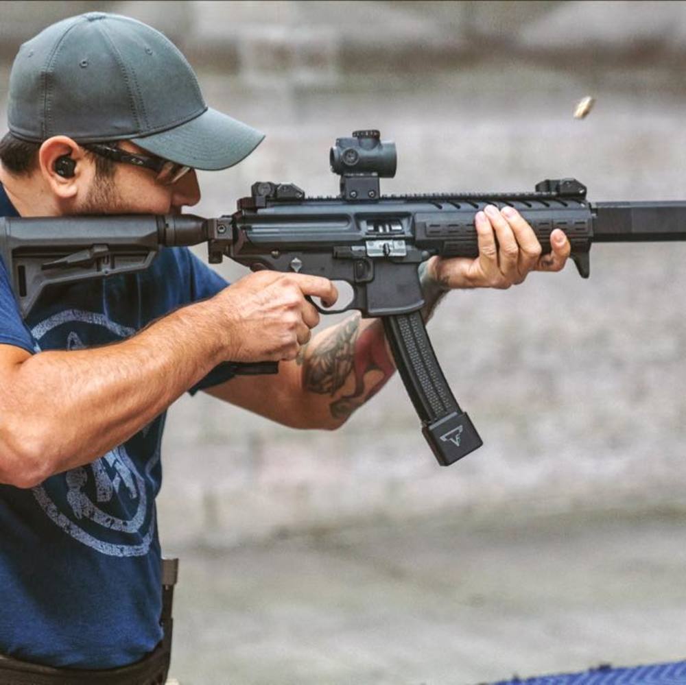 Meet your Posher, Molina